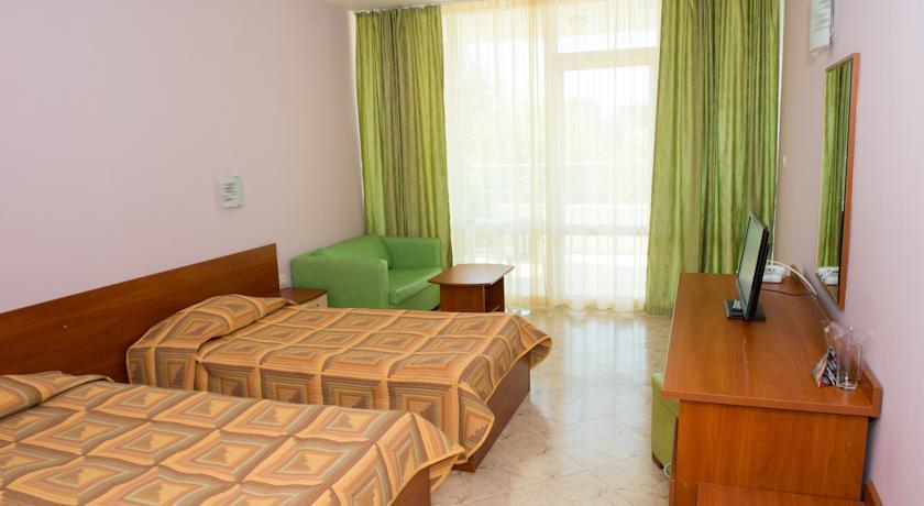 Ivana Palace - Free Parking Otel