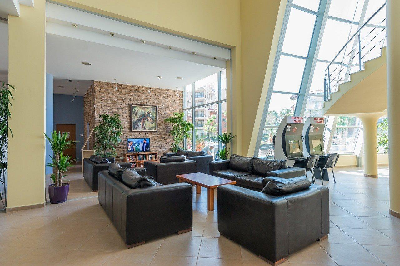 Ivana Palace - Free Parking מלון 4*