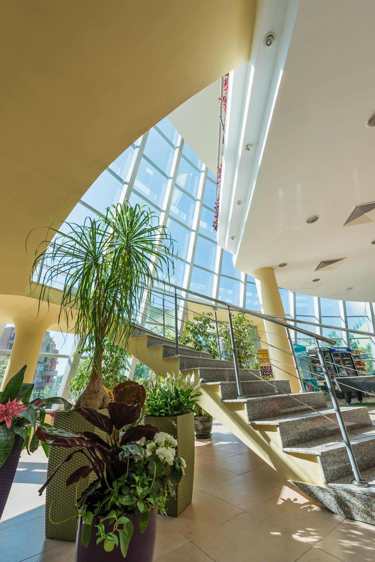 Ivana Palace - Free Parking 4* סאני ביץ'