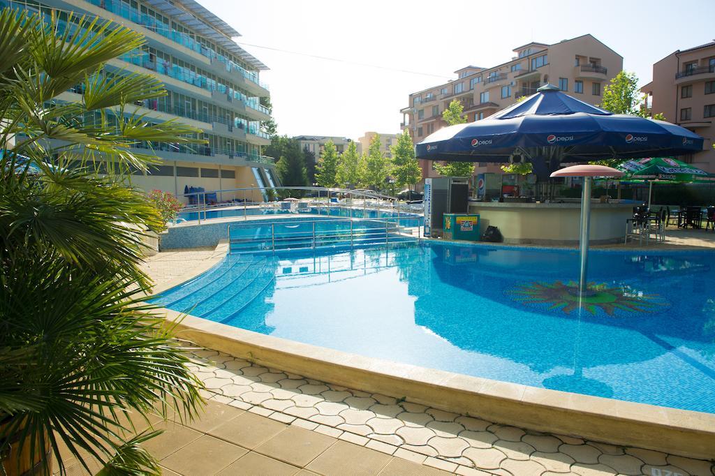 Ivana Palace - Free Parking 4* סאני ביץ'