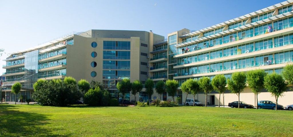 Ivana Palace - Free Parking